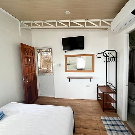 Balai Tinay Guesthouse Legazpi Zimmer foto